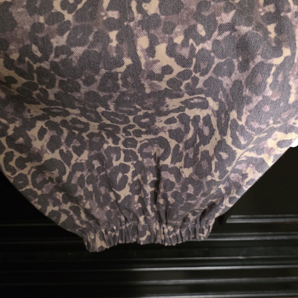 POL Leopard Print Joggers with Pockets - Picture 8 of 8